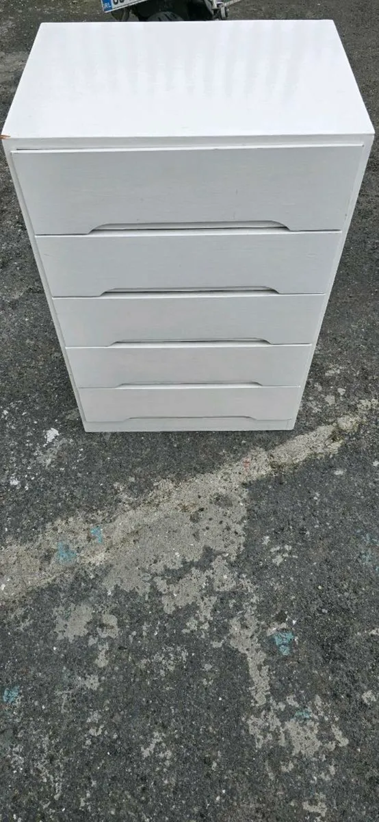 Chest of drawers - Image 2