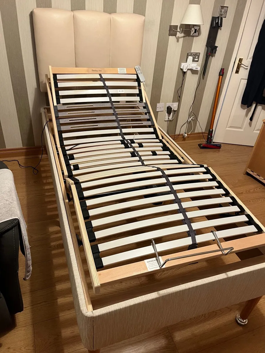Adjustable bed - Image 2