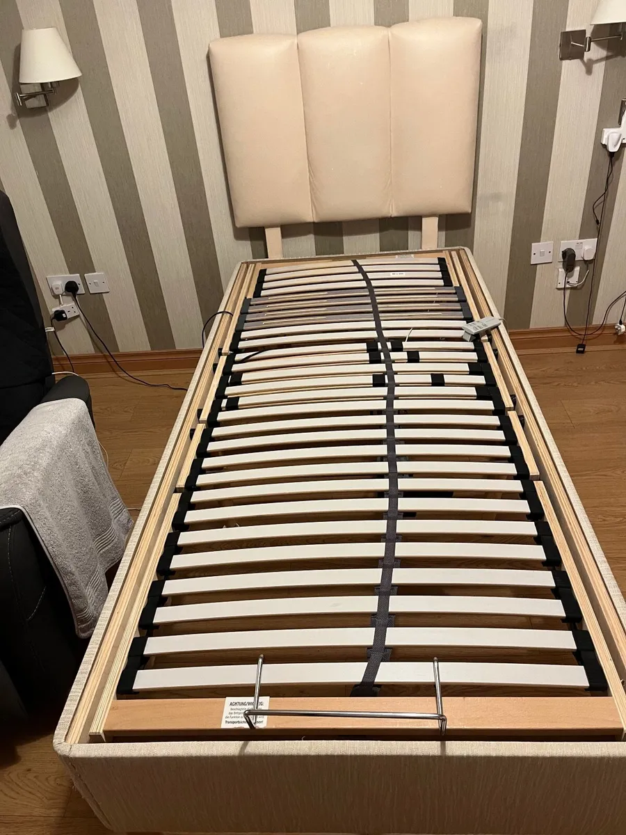 Adjustable bed - Image 4