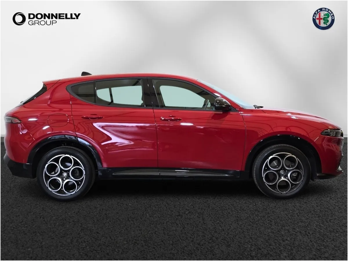 Alfa Romeo Tonale Hatchback Sprint - Image 3
