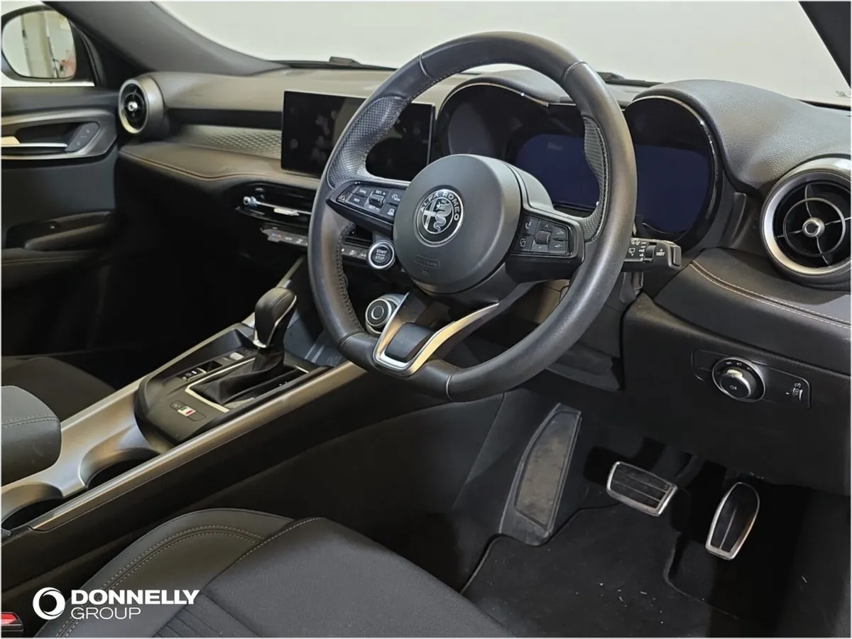 Alfa Romeo Tonale Hatchback Sprint - Image 4