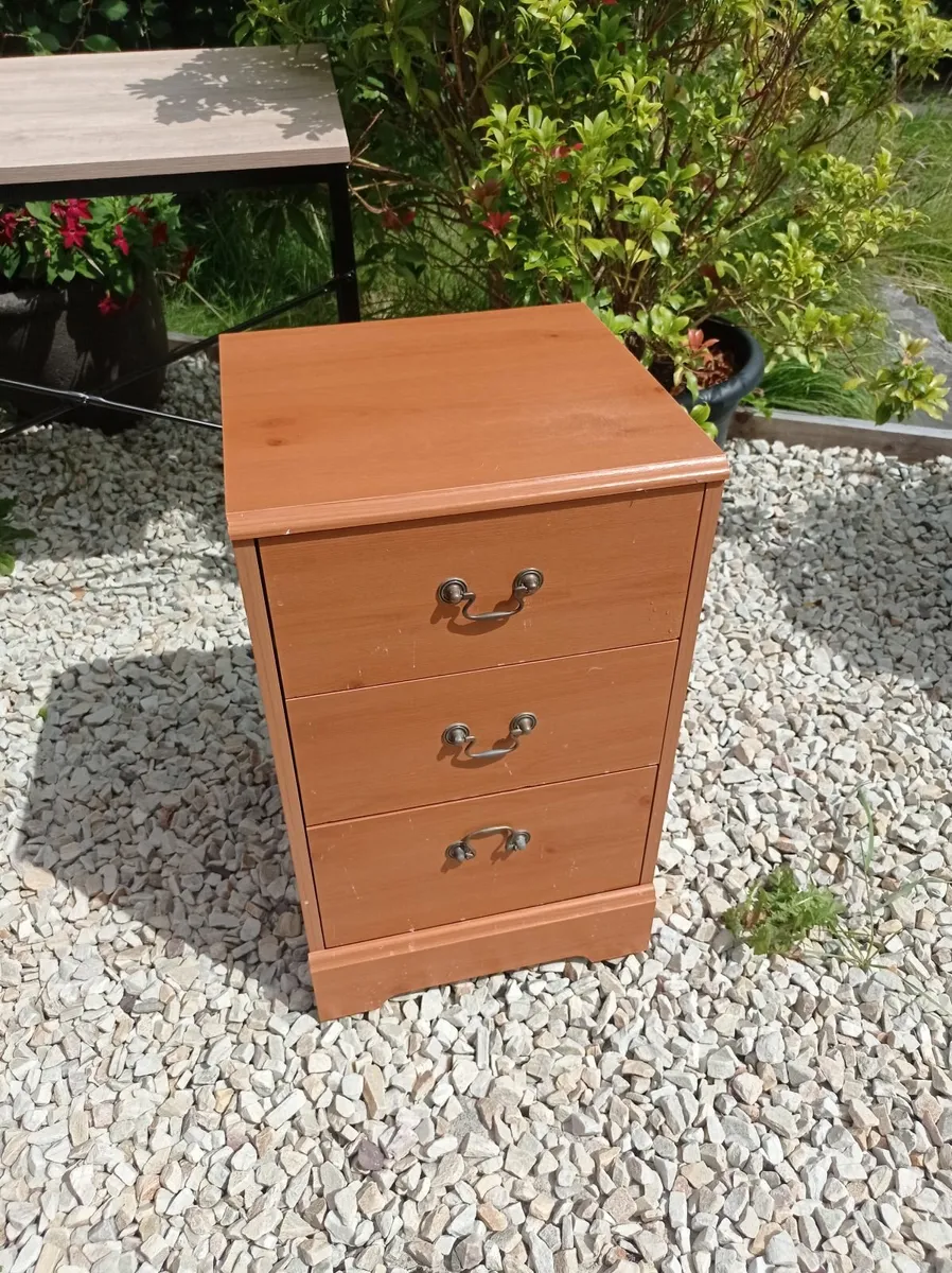 Miscellaneous bedside tables and table FREE - Image 3