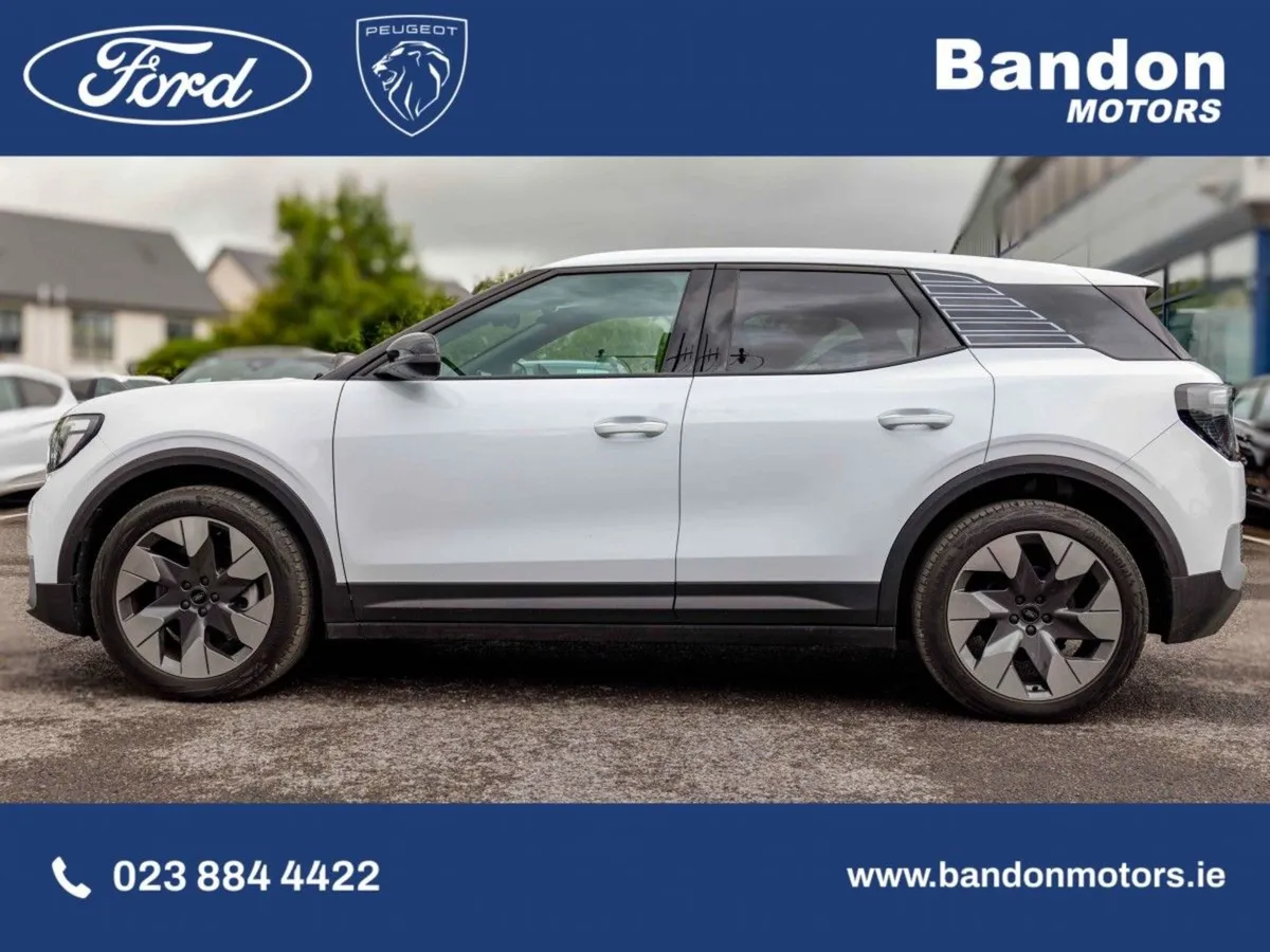 Ford Explorer 2025 Ford Explorer Premium 77kwh Ex - Image 2