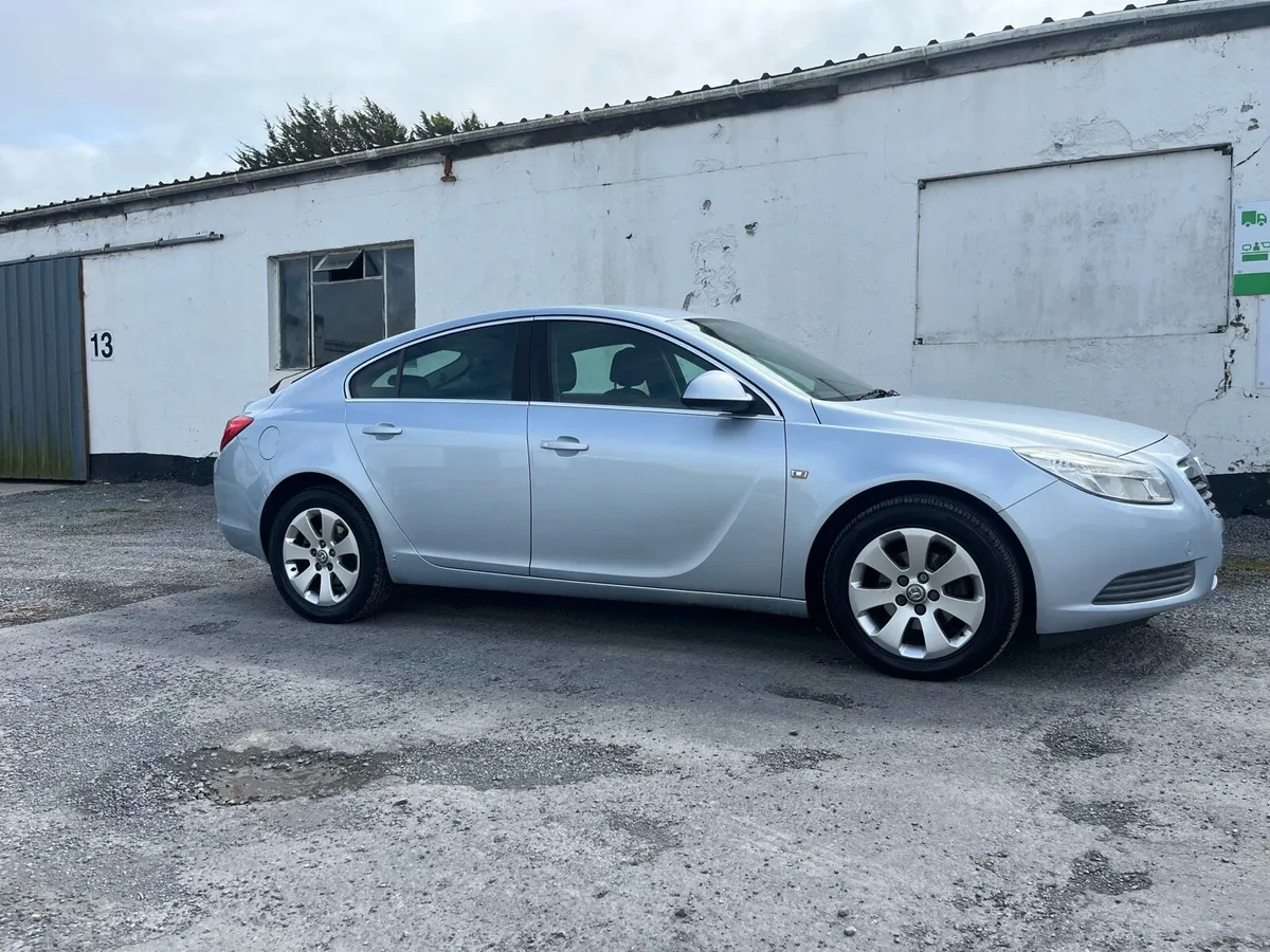 Vauxhall insignia 2.0 CDTI TECH LINE - Image 2