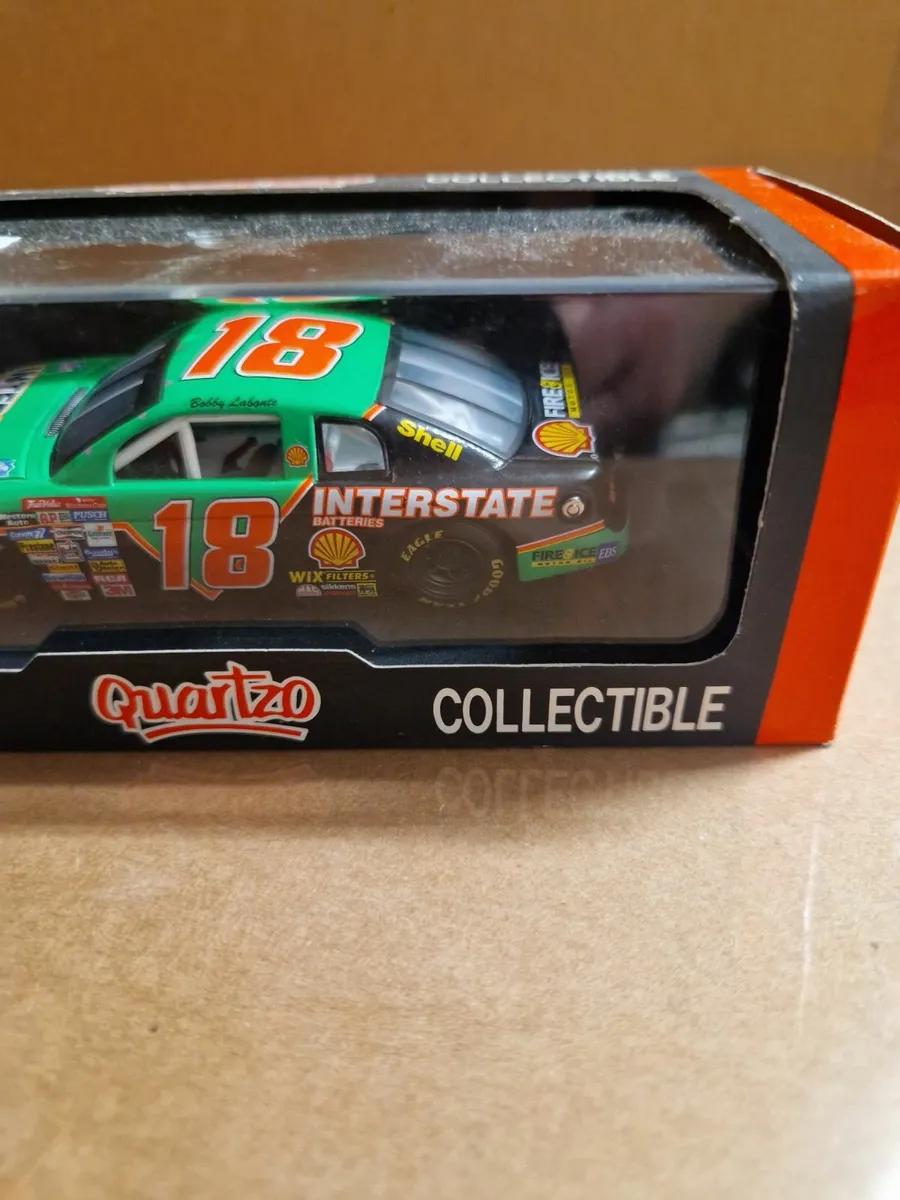 Corgi Quartzo American Nascar Racing B Labonte - Image 3