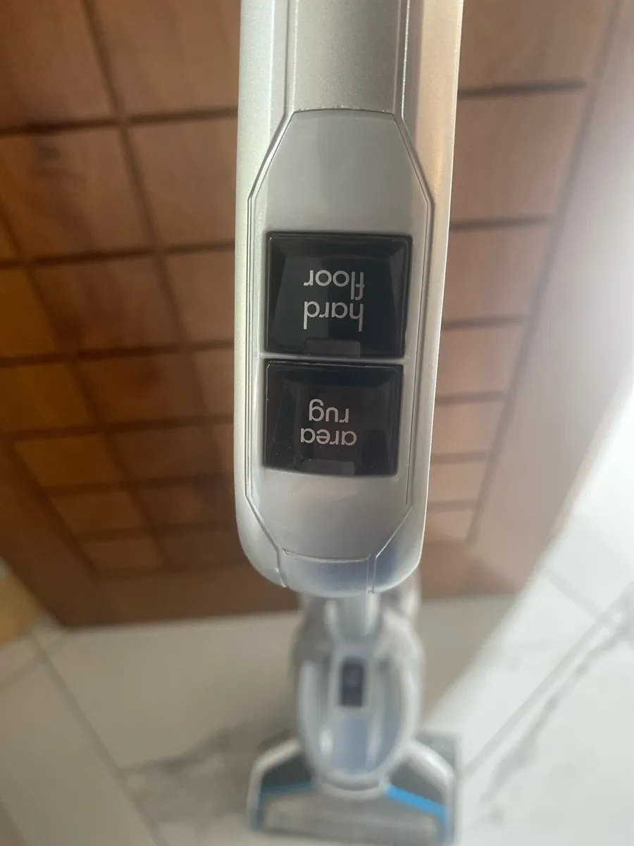 Bissell vacuum cleaner - Image 2