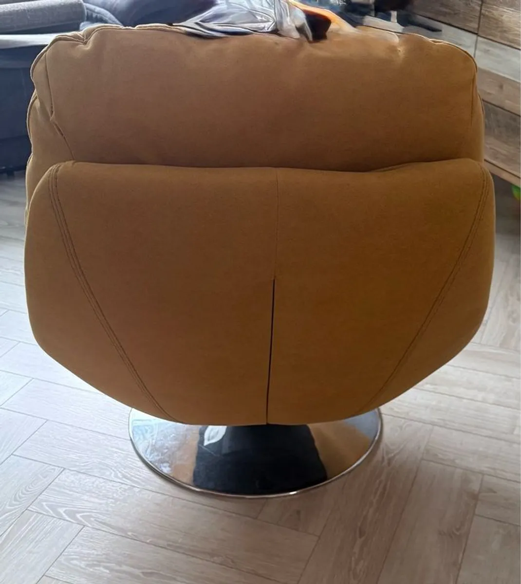 Swivel Yellow Chair - Image 3