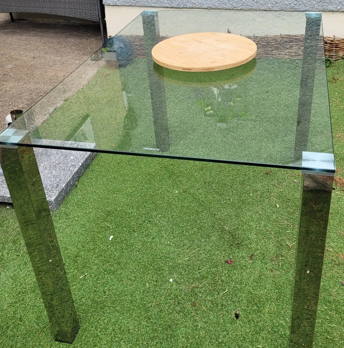 Glass kitchen table - Image 1