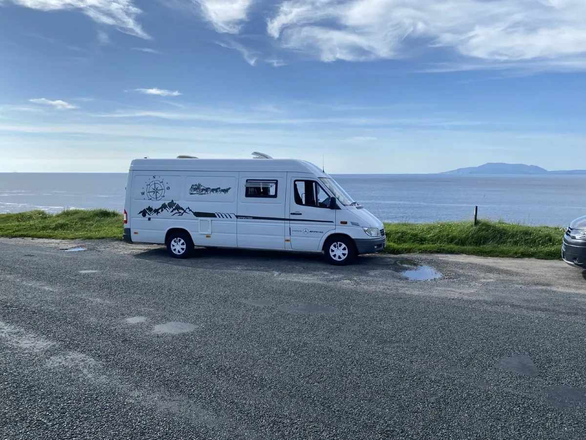 Camper - Image 1