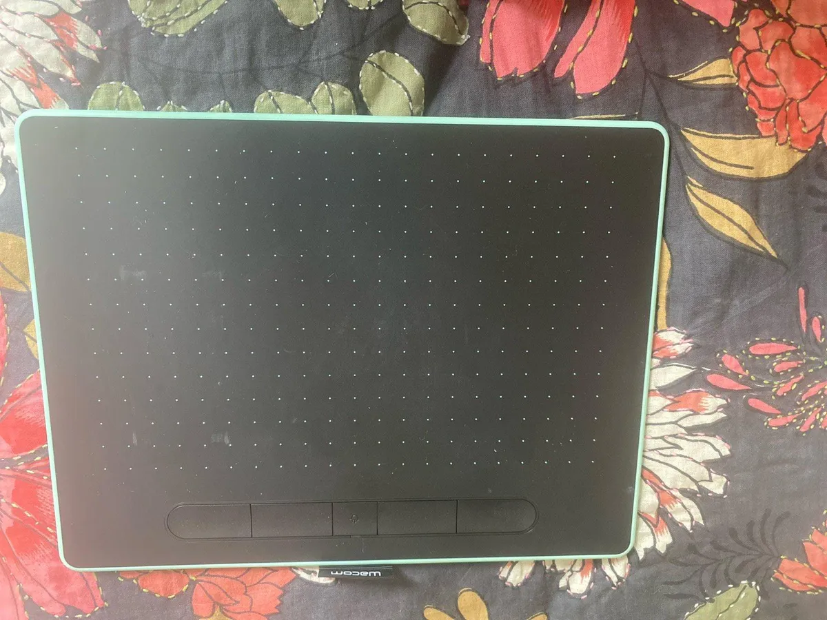 Wacom Intuos drawing tablet - Image 2