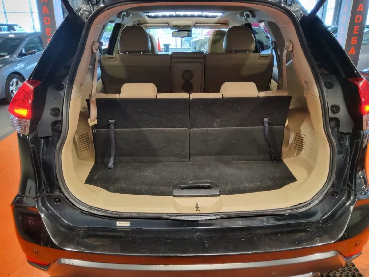 Nissan X-Trail 1.6 Dig-t SV 7 Seat - Image 4