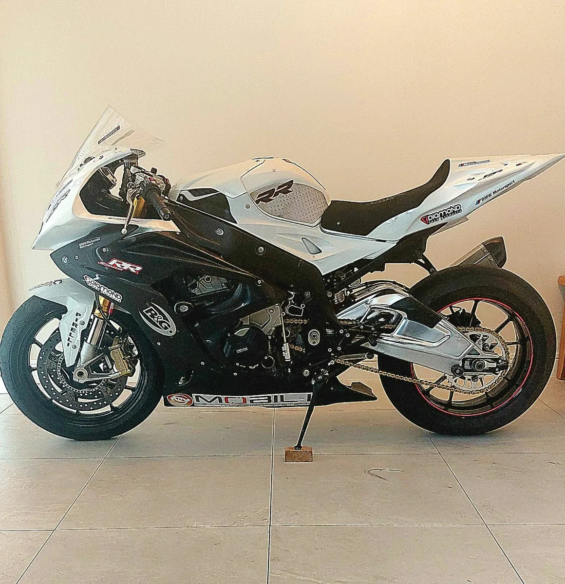 BMW S1000RR track bike - Image 4