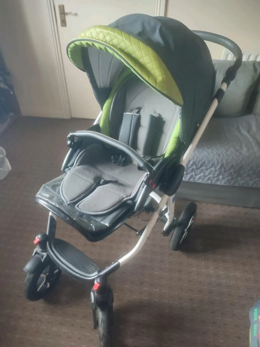 Buggie,feeding chair,car seat,cradle, travel cot. - Image 1