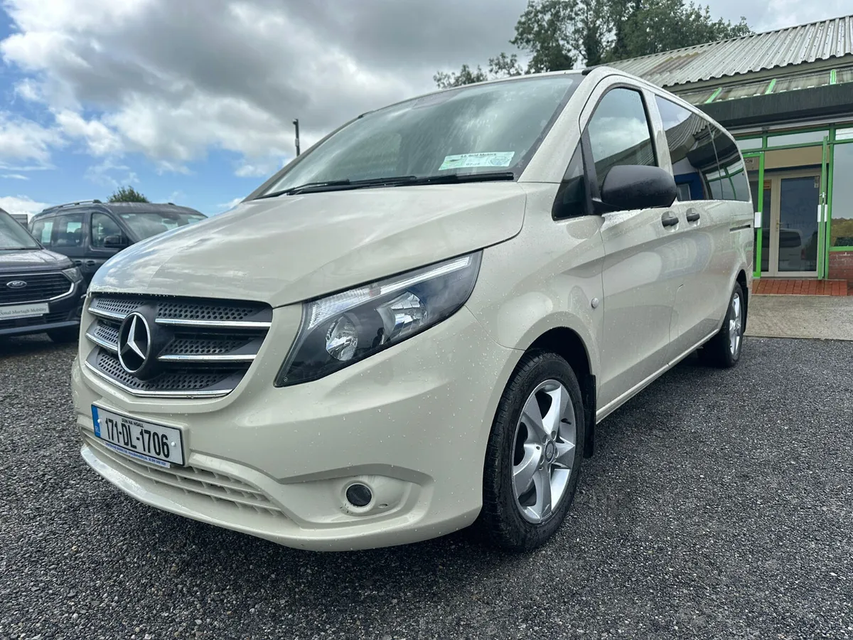 171 Mercedes Vito Tourer Select 8 Seater - Image 3