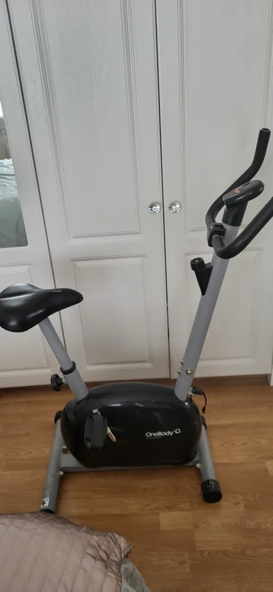 exercise bike - Image 2