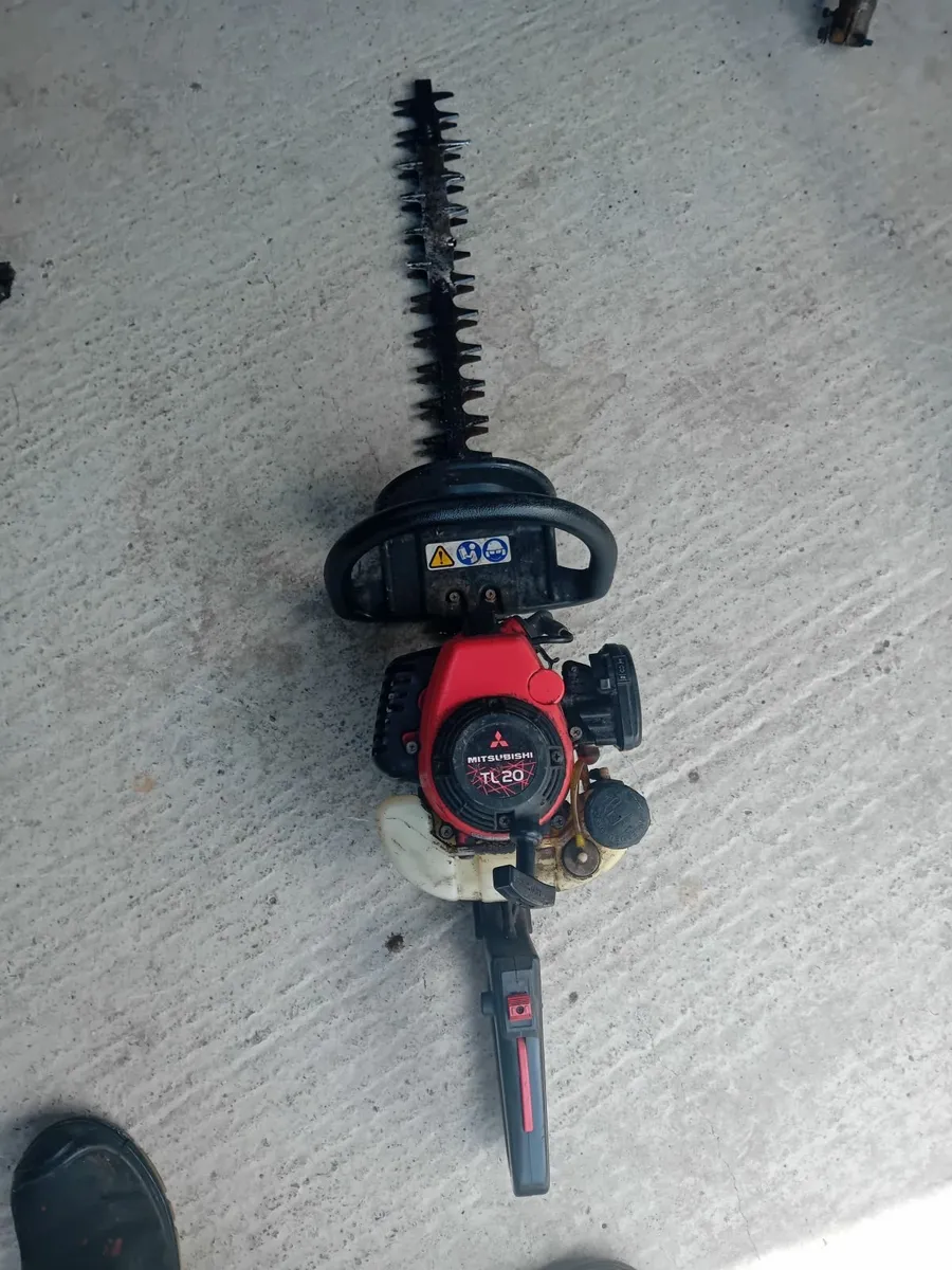 Mitsubishi hedge trimmer - Image 1