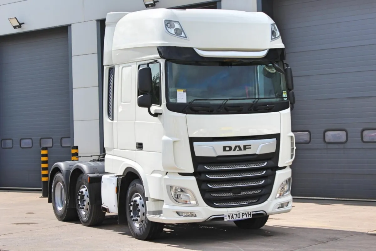 2021 DAF XF530 6X2 SUPER SPACE - Image 1