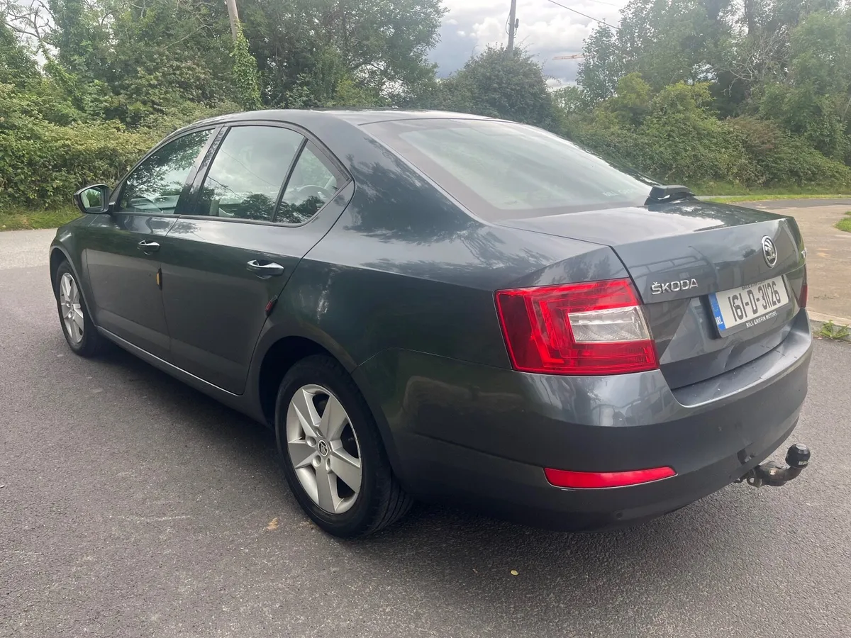 Skoda Octavia 2016 Ambition model - Image 4