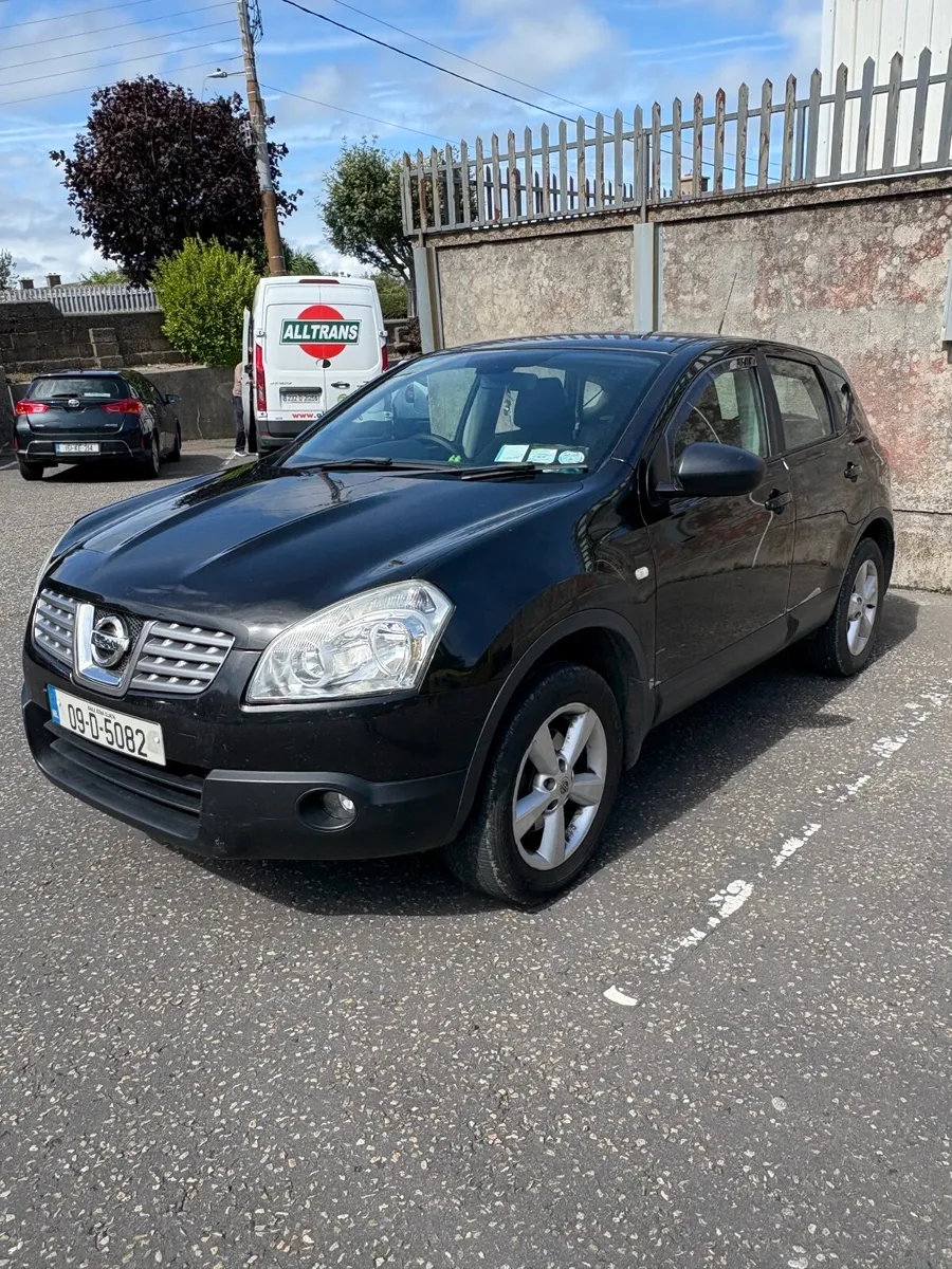 Nissan Qashqai 2009 *OPEN TO ANY OFFERS* - Image 1