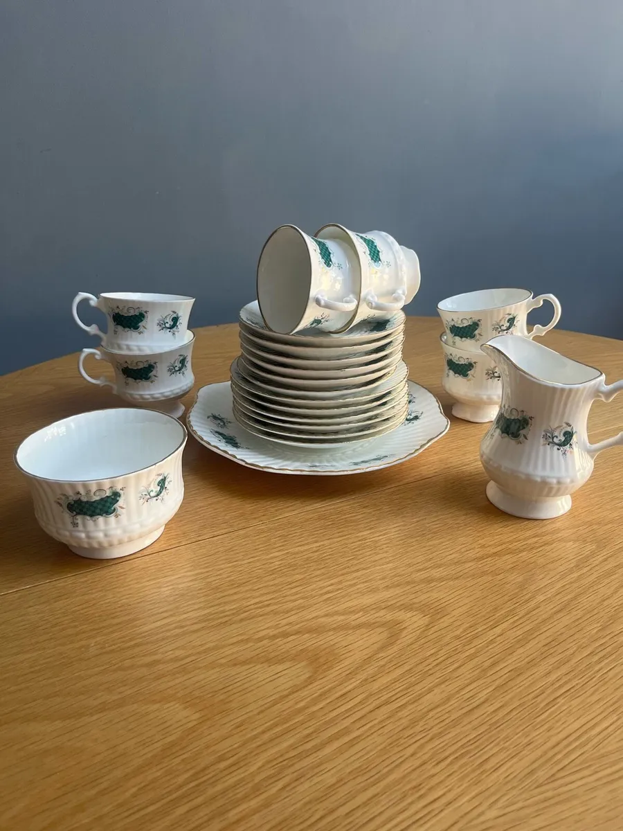 21 piece Royal Stuart Fine Bone China Set - Image 1