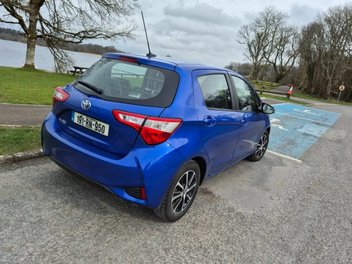 Toyota Yaris 2019 - Image 3