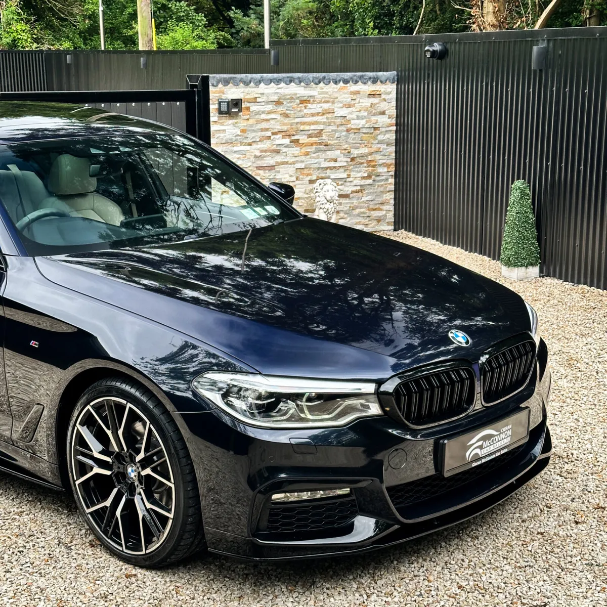 2017 (171) BMW 520D MSPORT **SUNROOF** - Image 3