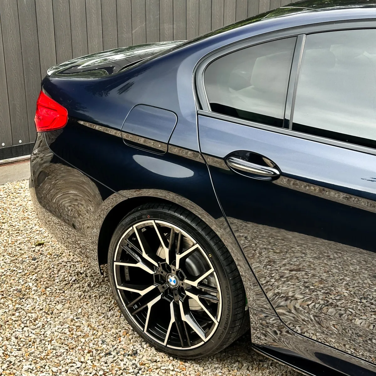 2017 (171) BMW 520D MSPORT **SUNROOF** - Image 4