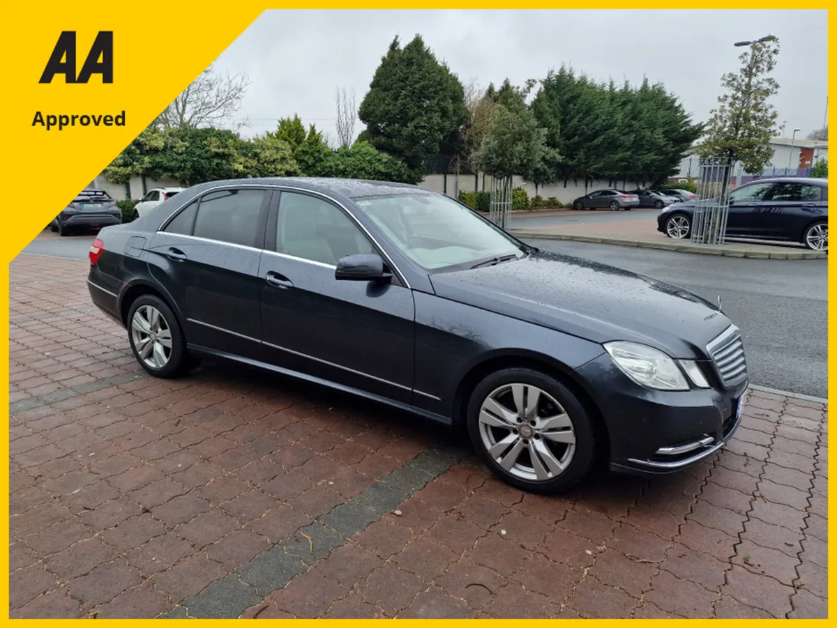 Mercedes-Benz E-Class E 220 CDI ELEGANCE *** AUTO - Image 4