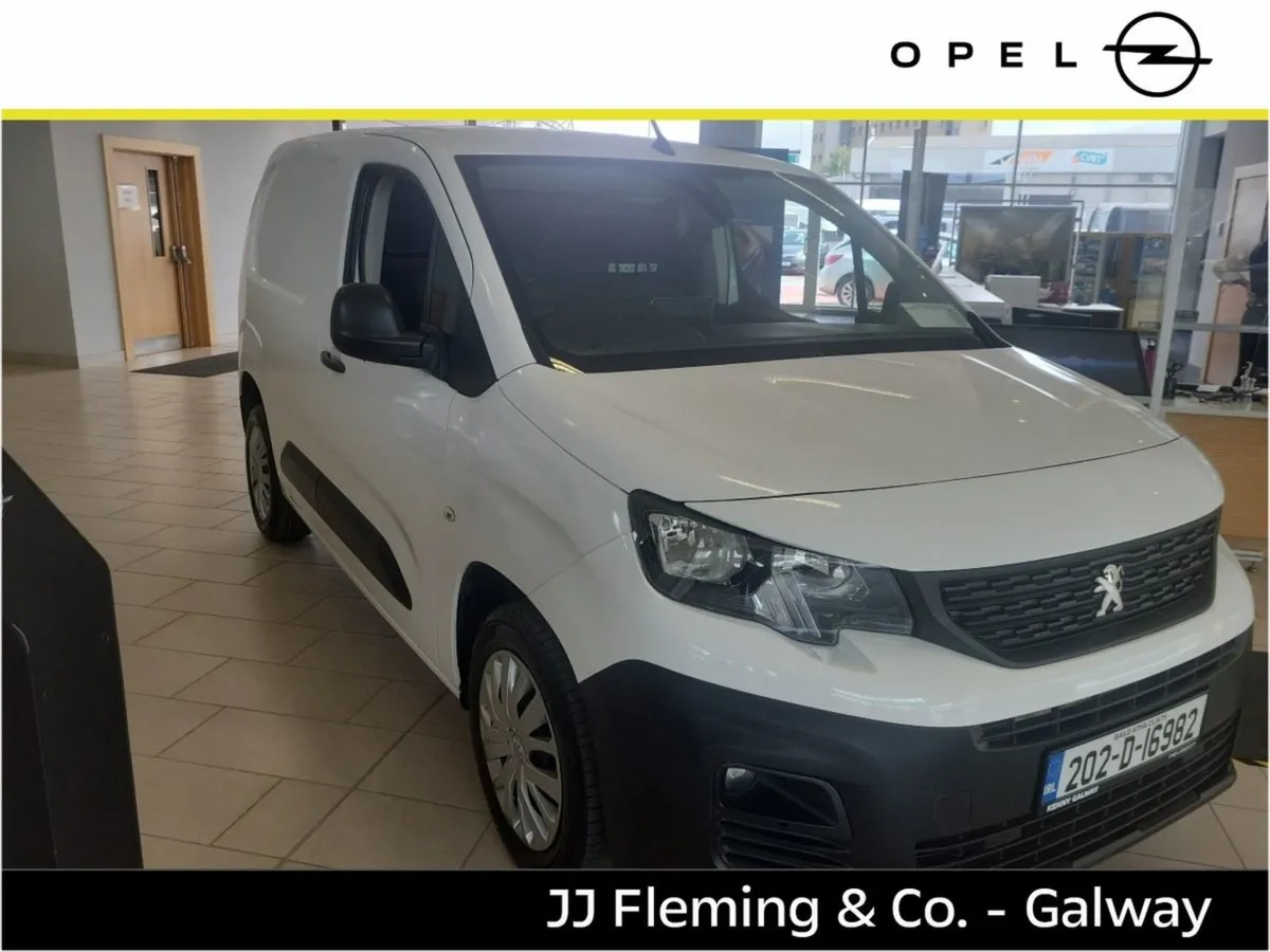 Peugeot Partner Partner Professional Plus 1.5 - Image 1