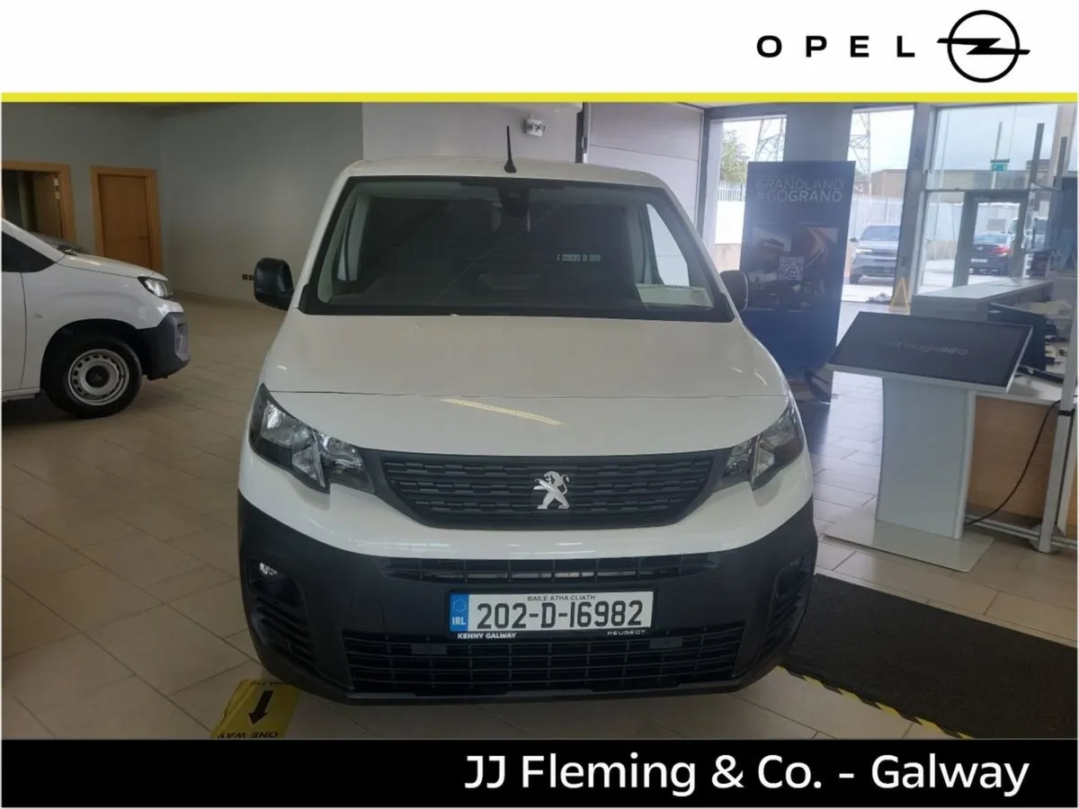 Peugeot Partner Partner Professional Plus 1.5 - Image 2