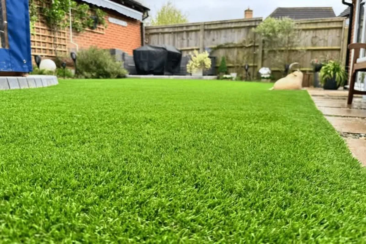 New 40mm Premium Artificial Grass - Image 1