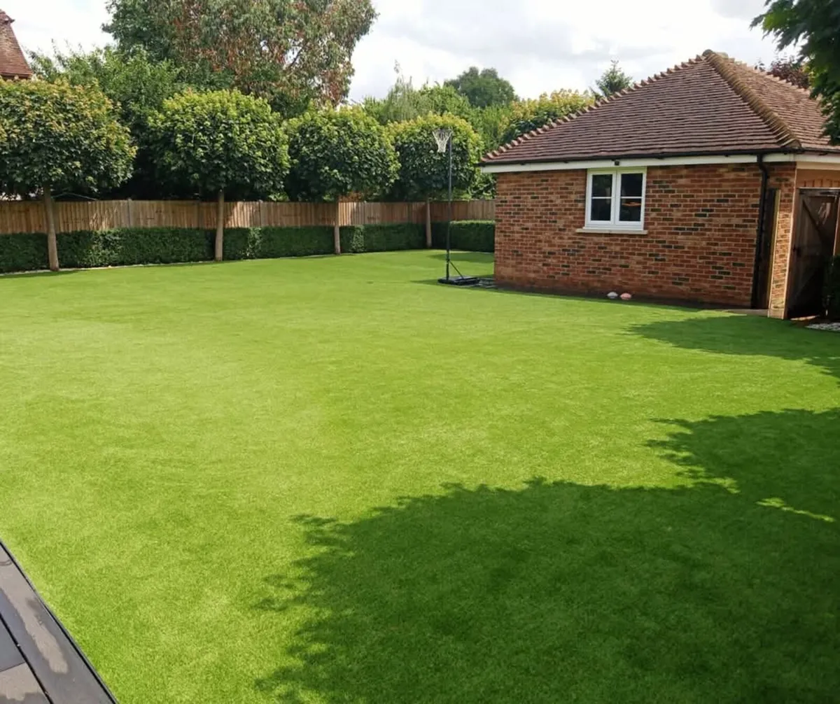 New 40mm Premium Artificial Grass - Image 1