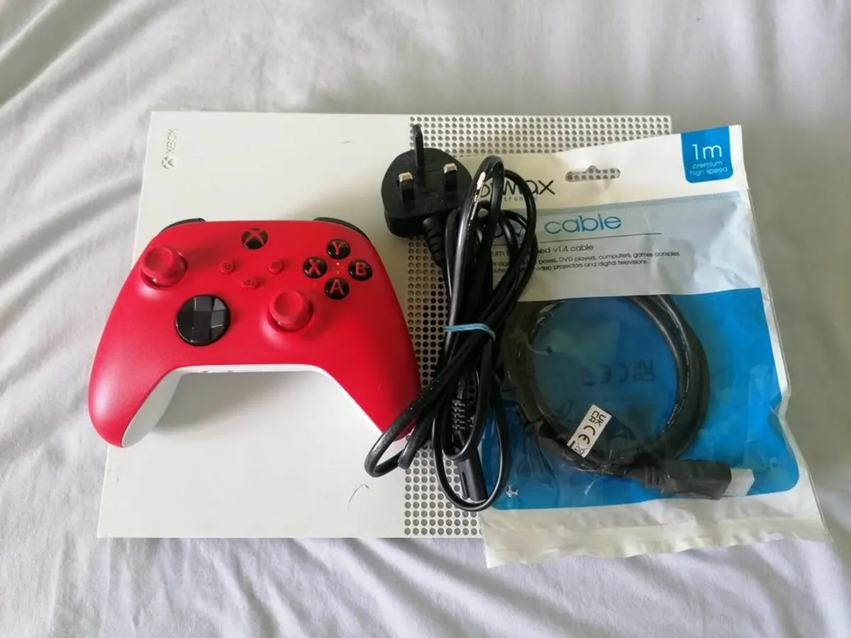 Xbox One S 1TB Console Bundle with Controller - Image 1