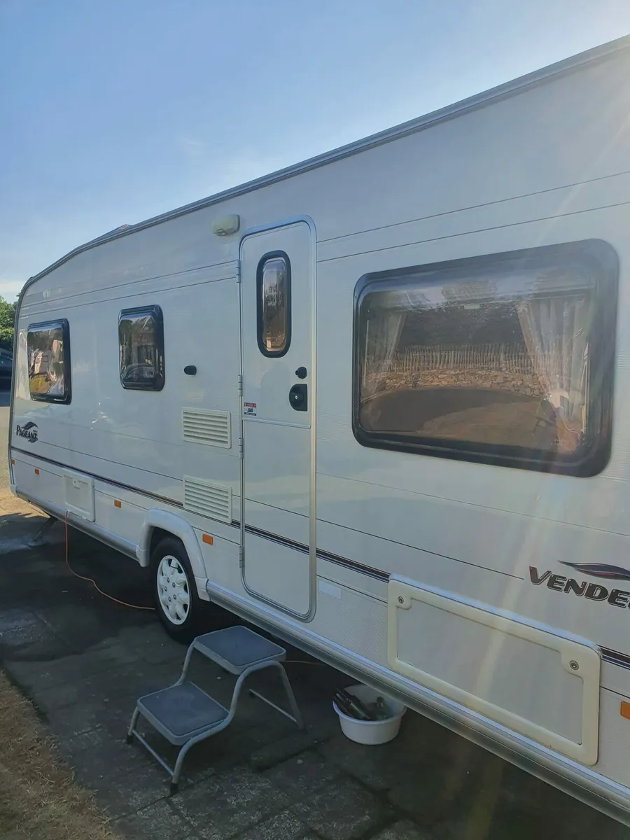 Caravan - Image 1