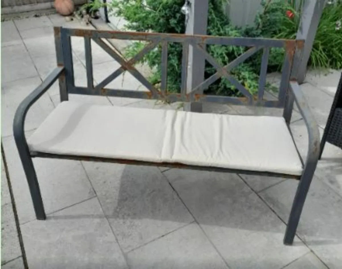 Garden bench - Image 1
