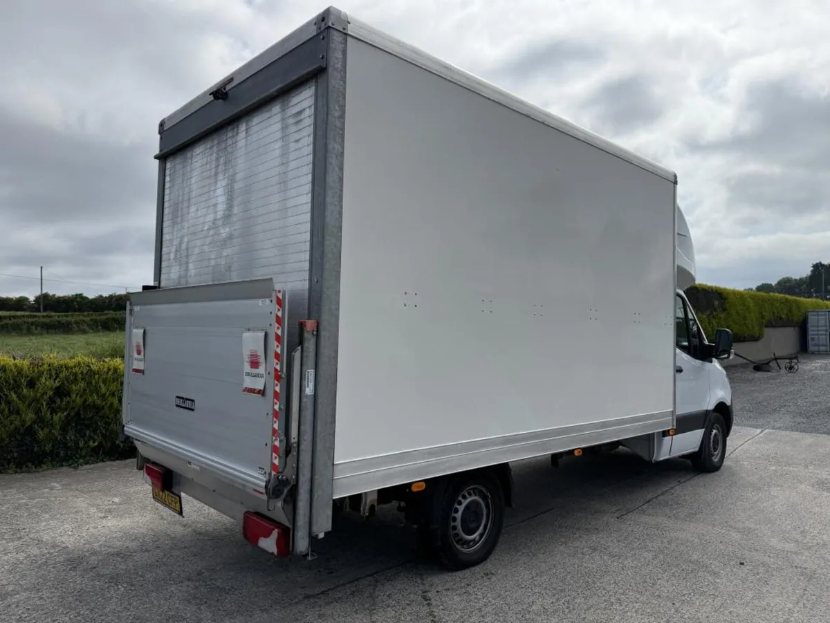 2022 Mercedes Benz Luton Van **Online Auction** - Image 4