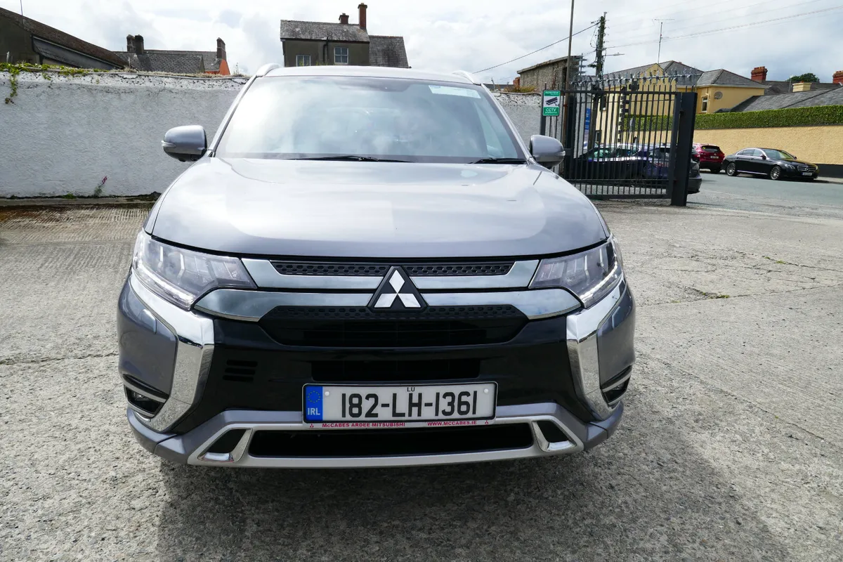 182, MITSUBISHI OUTLANDER 2.4 4H PHEV 221BHP 5 5DR - Image 4