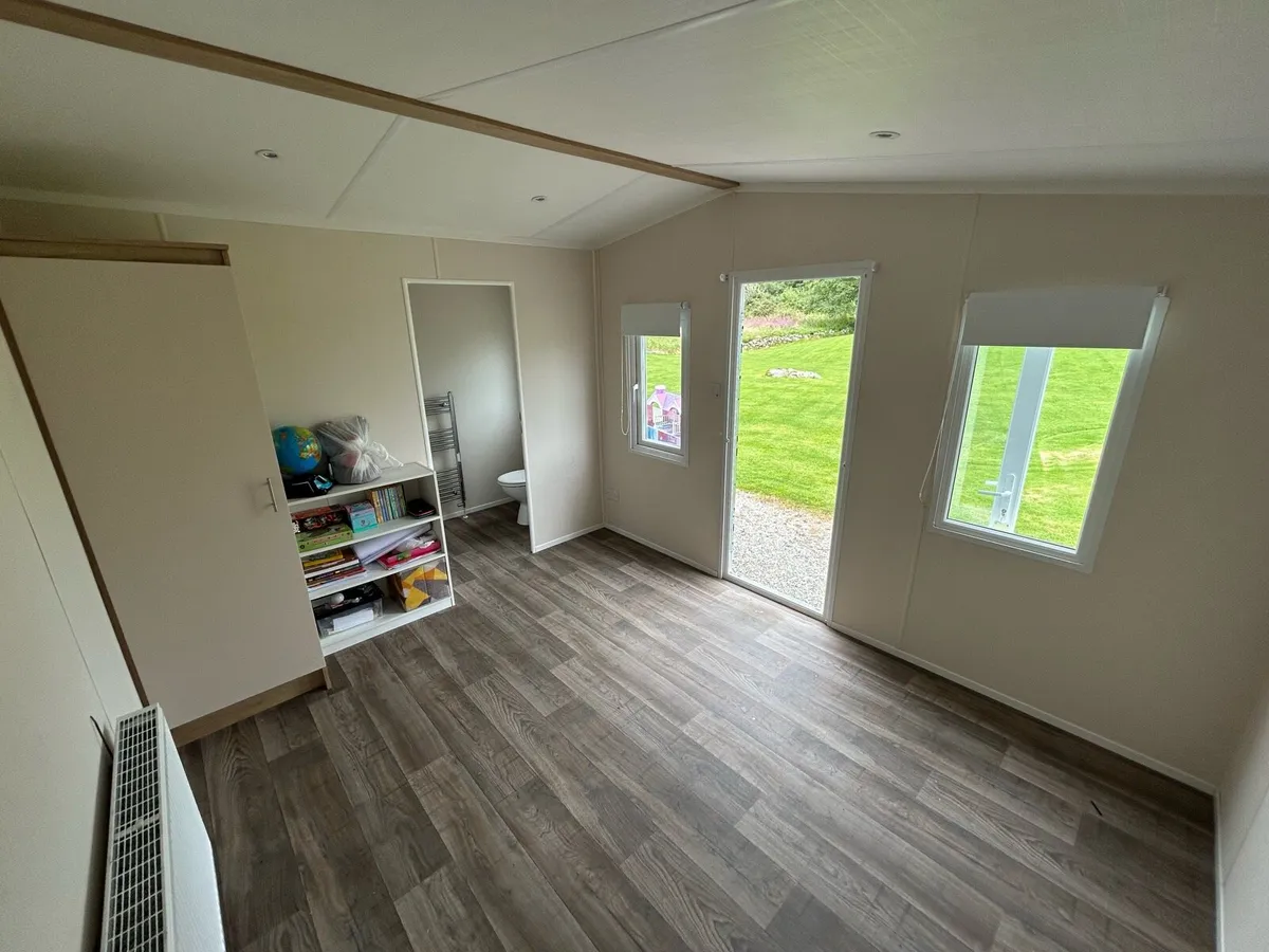 GAREDN ROOM,POD,OFFICE,GYM,SALON - Image 4