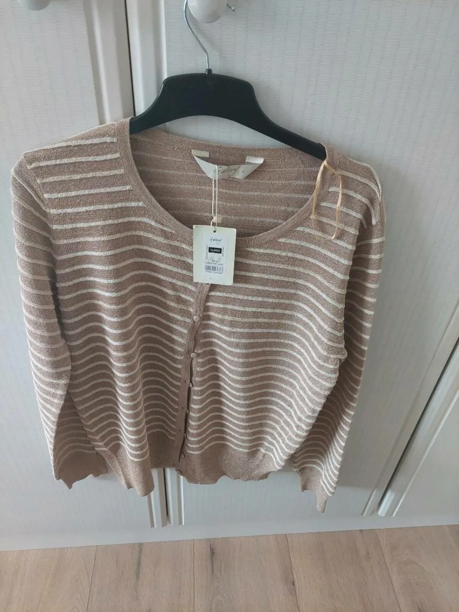 Womens clothing - Image 1