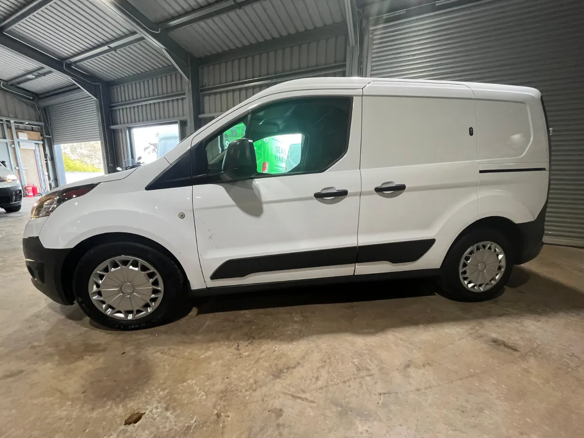 Ford Transit Connect 2018 - Image 4