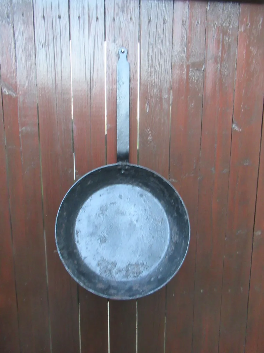 antiques vintage frying pan black garden cottage - Image 2