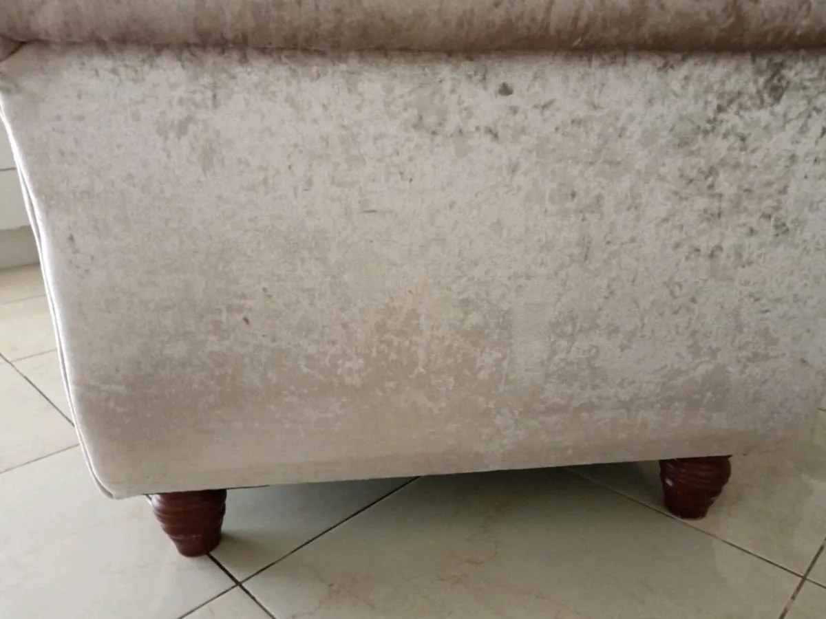 Armchair - Image 1