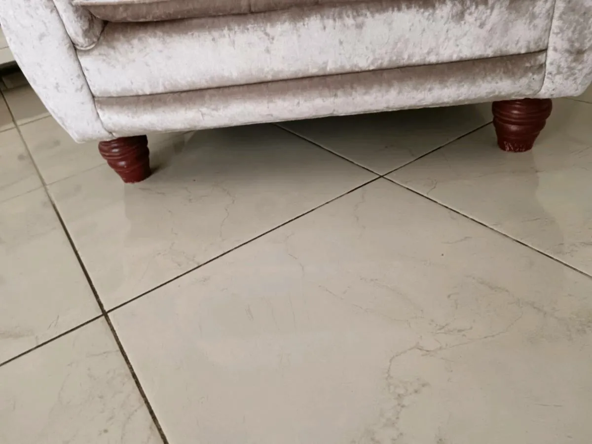 Armchair - Image 3