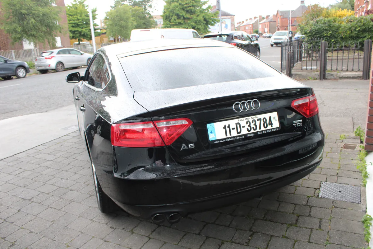 Audi A5 2.0 SPORTBACK 2011 - Image 4