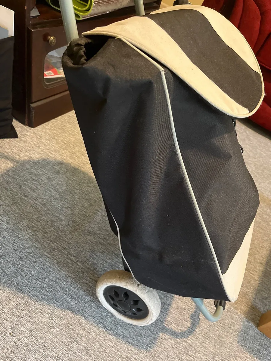 Shopping trolley - Image 4
