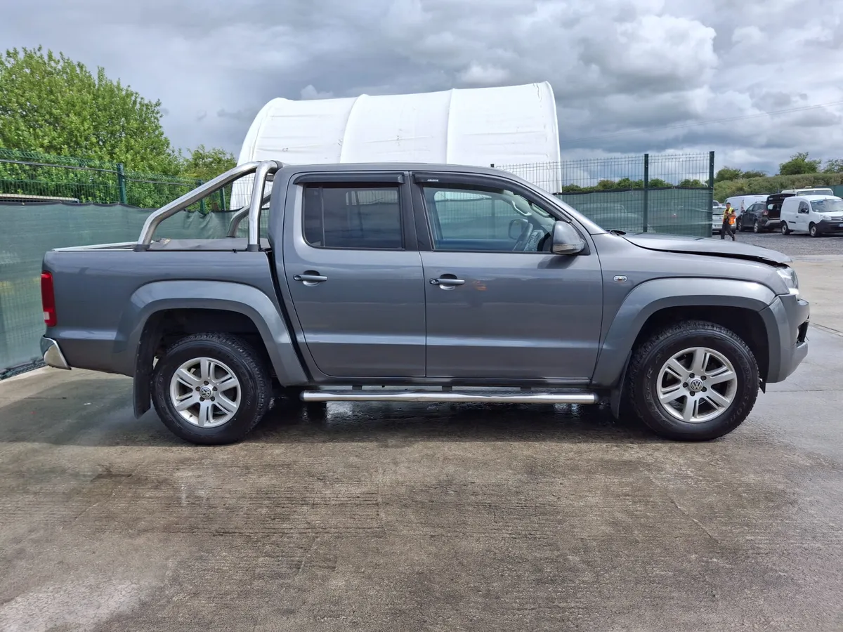 2014 Volkswagen Amarok  Highline  TDI - Image 3