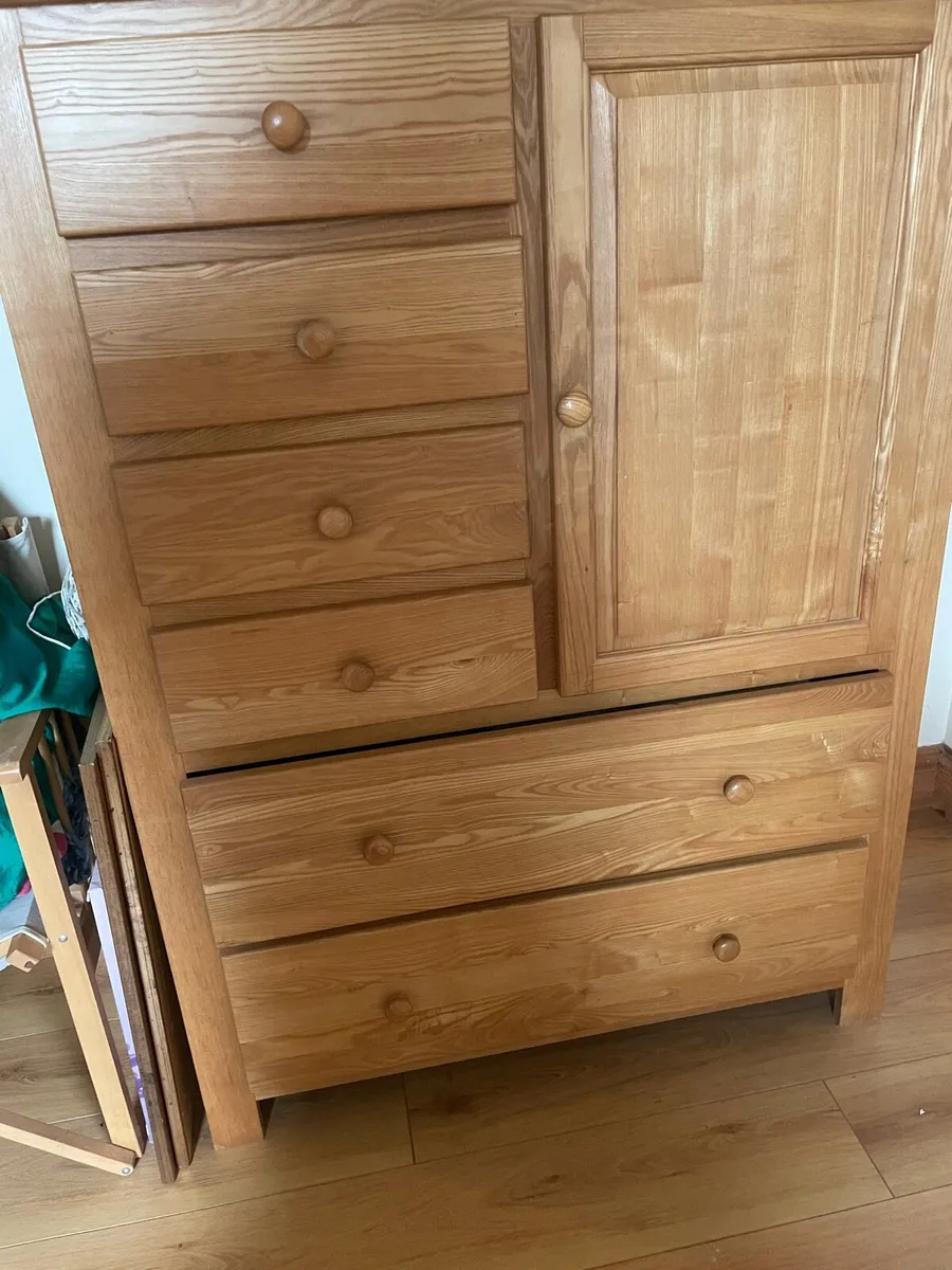 Solid oak dresser - Image 1