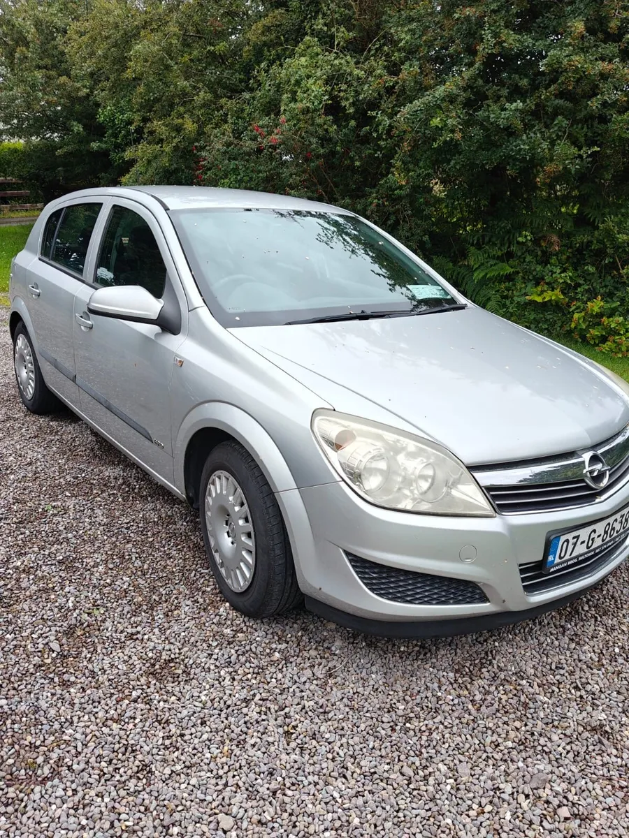 07 Opel Astra - Image 1