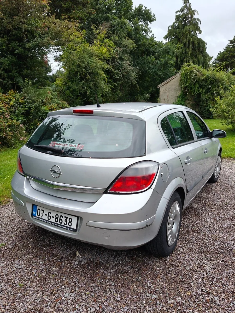 07 Opel Astra - Image 2