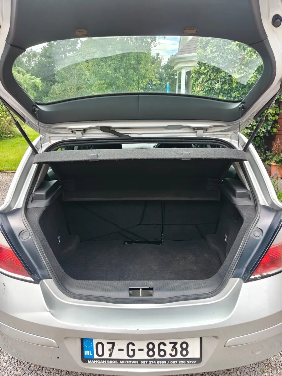 07 Opel Astra - Image 4